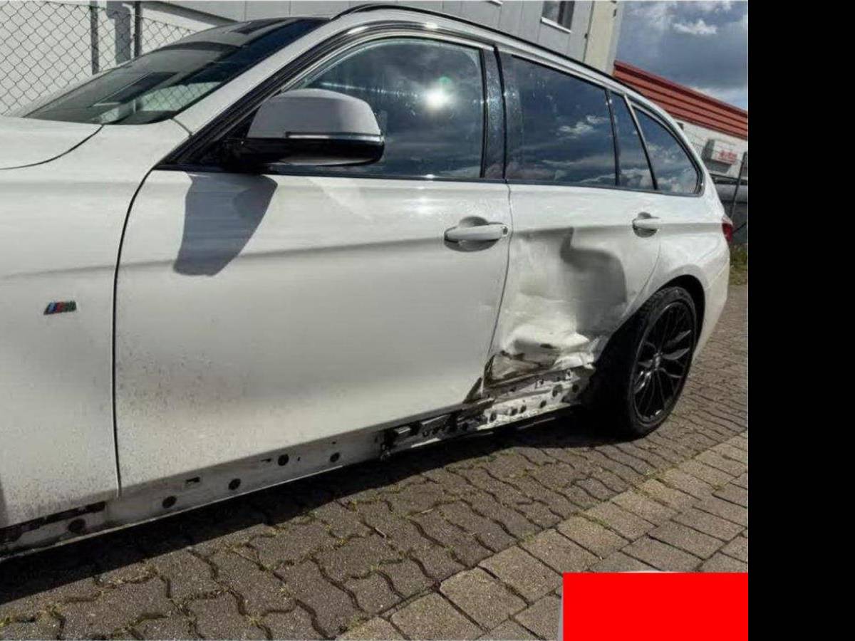 BMW 320d M Sport Schadon Touring - 1383.jpg