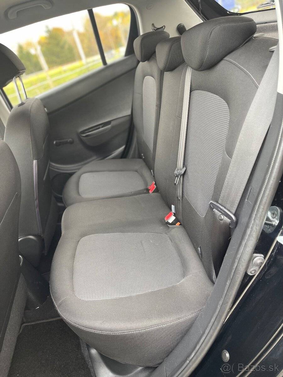 Hyundai i20 - 1424.jpg