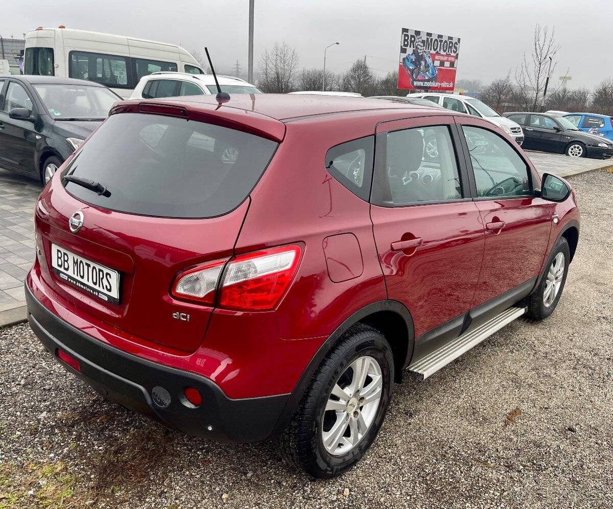 Nissan Qashqai 2,0 dci - 1540.jpg